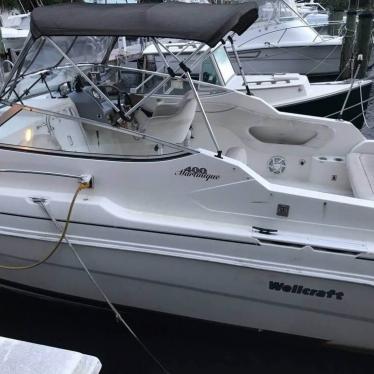 1999 Wellcraft martinique 2400