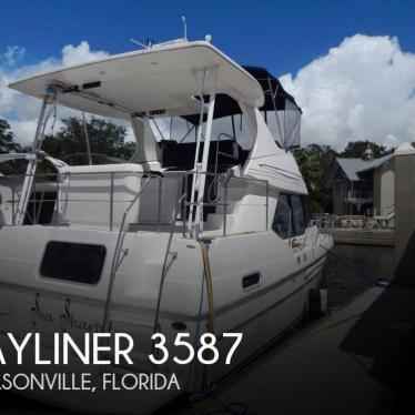 1998 Bayliner 3587