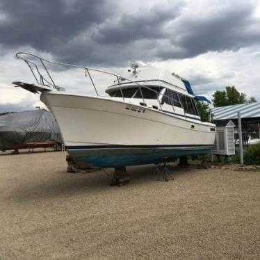 1985 Bayliner 3270 explorer