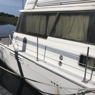 1989 Bayliner 3888