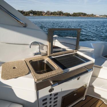 2014 Sea Ray 350 slx