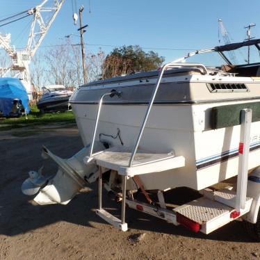 1984 Bayliner cx 225 cuddy