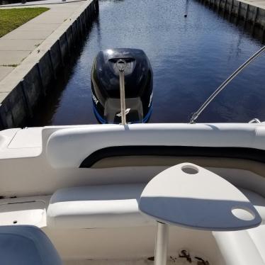 2004 Hurricane 217 sundeck