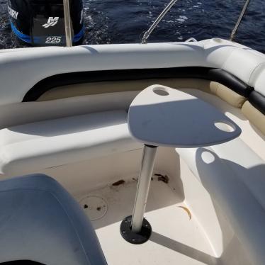 2004 Hurricane 217 sundeck