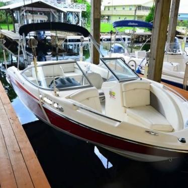 2009 Bayliner 205