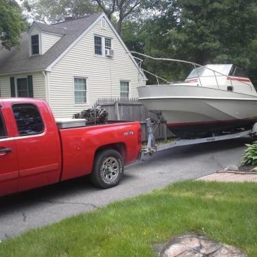 1982 Boston Whaler 25 revenge