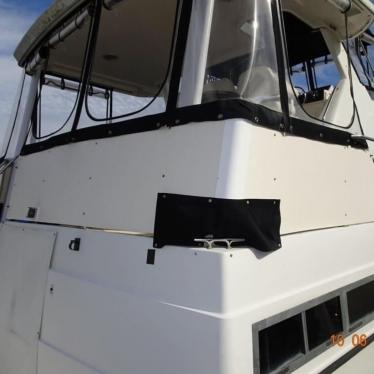 1994 Carver 390 aft cabin