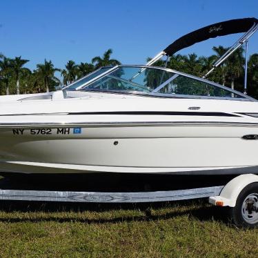 2011 Sea Ray 205