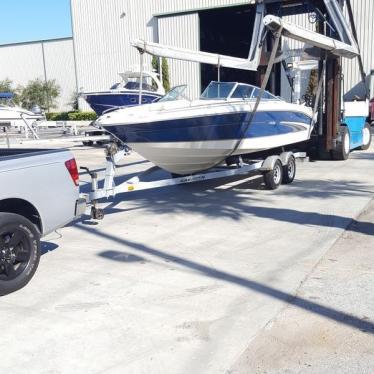 2000 Sea Ray bowrider 230 signature