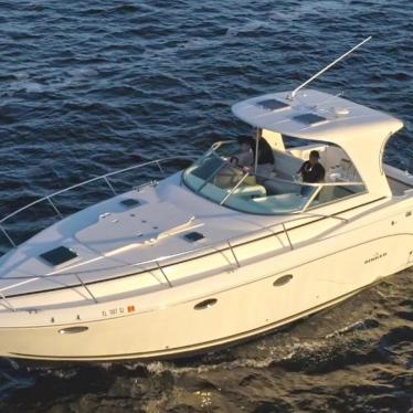 2007 Rinker 370 express cruiser