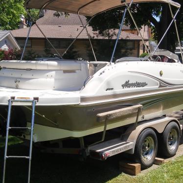 2007 Hurricane fundeck 202 gs