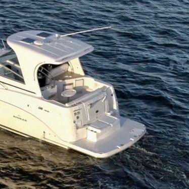 2007 Rinker 370 express cruiser