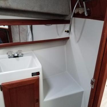 1988 Bayliner 3218 aft cabin