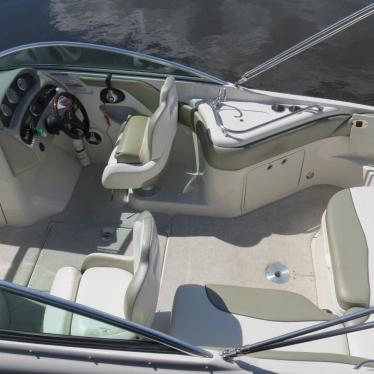 2007 Sea Ray 240 sundeck