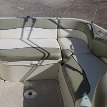 2007 Sea Ray 240 sundeck