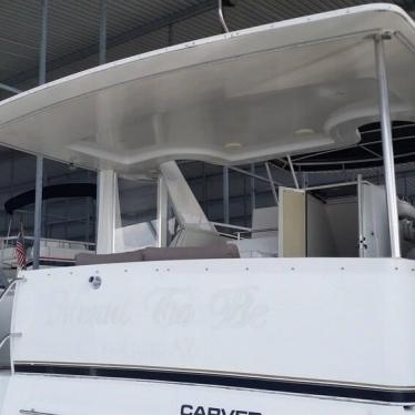 2000 Carver 406 aft cabin