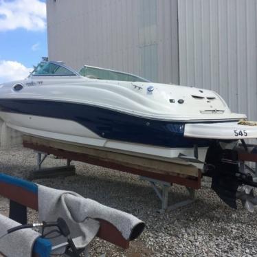 2004 Sea Ray 240 sundeck