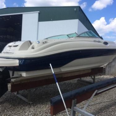 2004 Sea Ray 240 sundeck