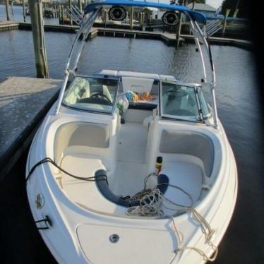 2011 Sea Ray 205 sport