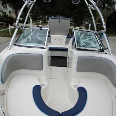 2011 Sea Ray 205 sport