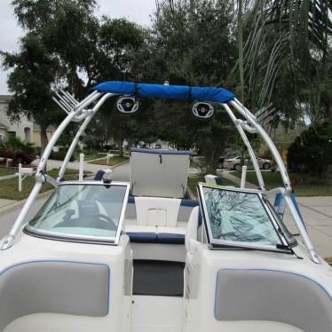 2011 Sea Ray 205 sport