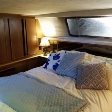 1986 Sea Ray 410 aft cabin