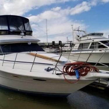 1986 Sea Ray 410 aft cabin