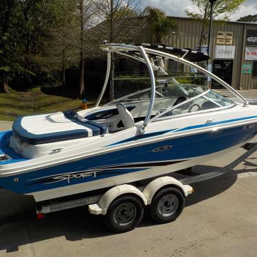 2011 Sea Ray 205 sport