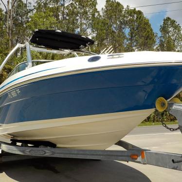 2011 Sea Ray 205 sport