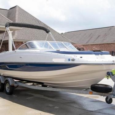 2014 Bayliner 215