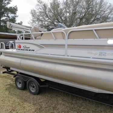 2015 Sun Tracker party barge 22 rf xp3