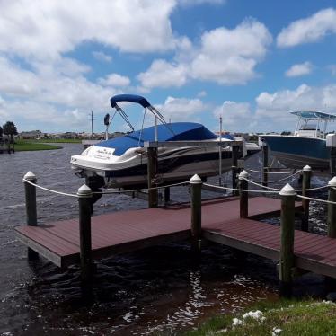 2004 Sea Ray 270 sundeck