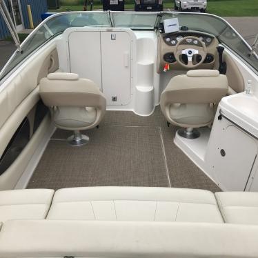 2004 Chaparral 215 ssi