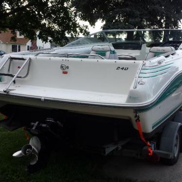 1993 Sea Ray br240