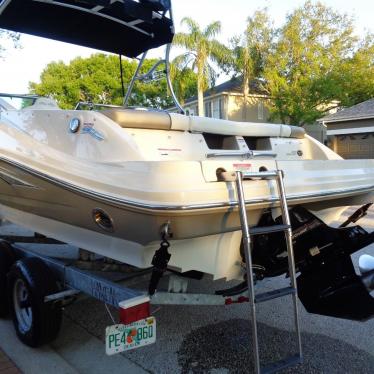 2007 Sea Ray 210 select