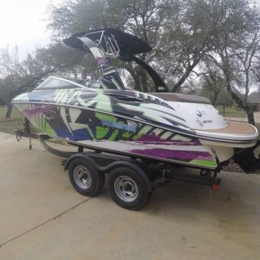 2013 Sea Ray 210 slx