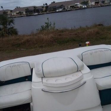 1998 Sea Ray 230 signature