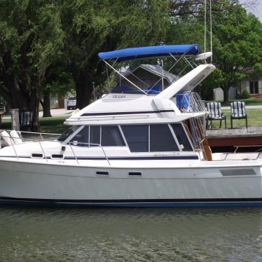 32 Foot Bayliner Motor Yacht 1986 for sale for $ - Boats-from-USA.com