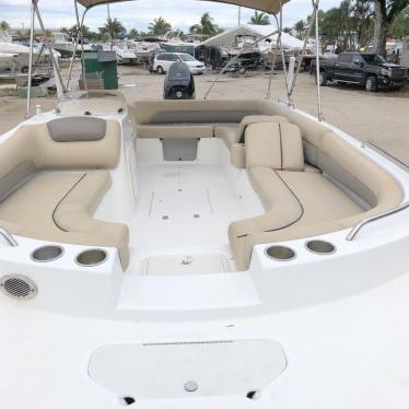 2015 Hurricane 201 sundeck