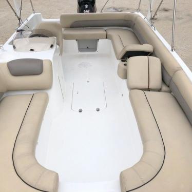 2015 Hurricane 201 sundeck