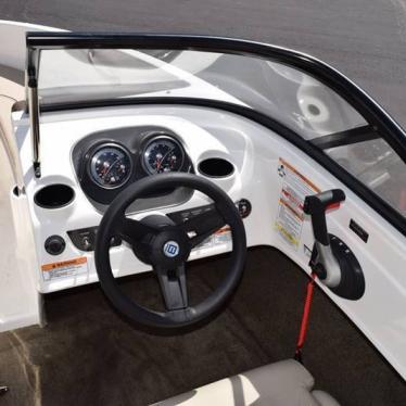 2017 Bayliner runabout