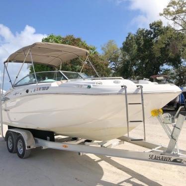 2015 Hurricane 2200 sun deck