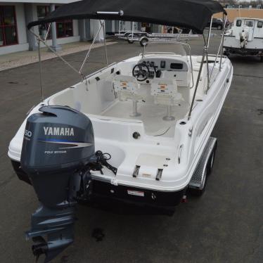 2015 Hurricane 231 sun deck sport