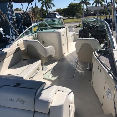 2010 Sea Ray 260 sundeck