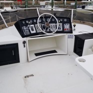 1989 Carver mariner 2897