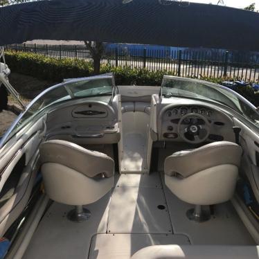 2002 Sea Ray 220 br