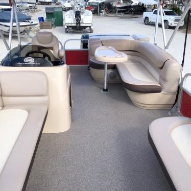 2015 Sun Tracker party barge 20 dlx