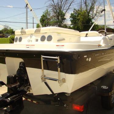 2011 Bayliner 197