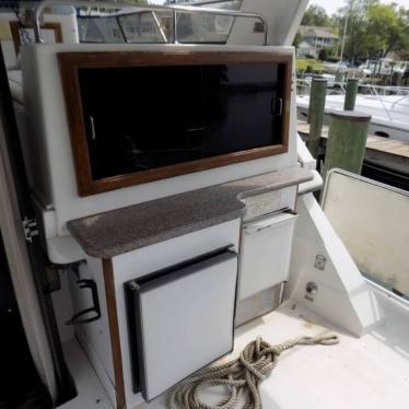 1987 Carver 3807 aft cabin