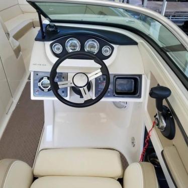 2013 Sea Ray 240 sundeck